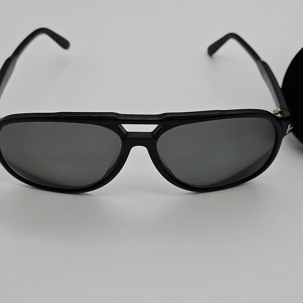 Tom Ford Dark Frame Sunglasses with Case - Picture 2 of 7